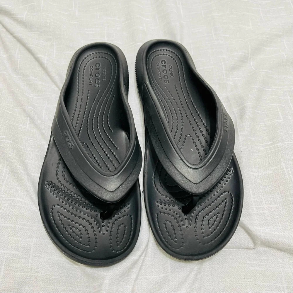 CROCS Black Sandals with Textured Footbed and Arch Support